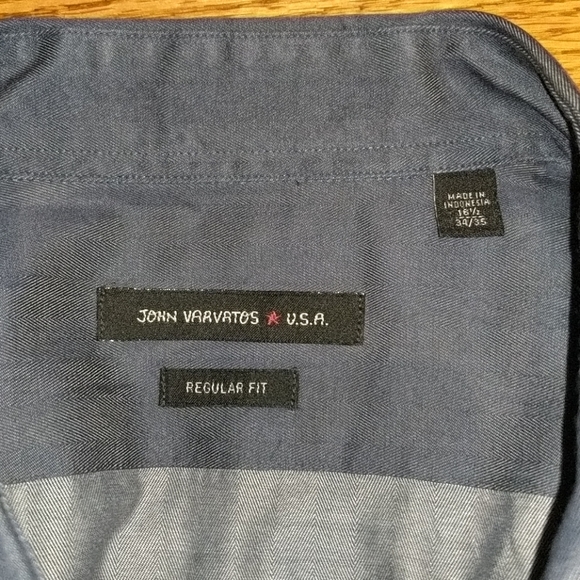 John Varvatos Pleated Front Button Down - Picture 4 of 9